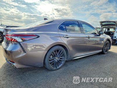 Trzecie zdjęcie samochodu z tyłu: 2021 TOYOTA CAMRY XSE VIN:4T1K61AK7MU464328 - miniatura
