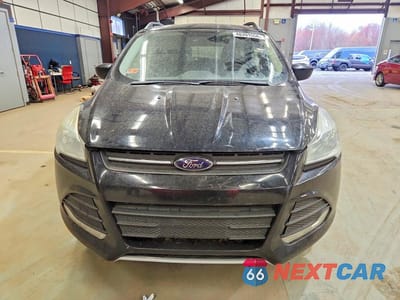 Piąte zdjęcie samochodu w środku: 2016 FORD ESCAPE SE VIN:1FMCU9G95GUC70835 - miniatura