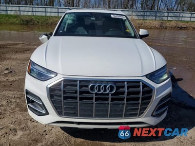Piąte zdjęcie samochodu w środku: 2021 AUDI Q5 PREMIUM VIN:WA1AAAFYXM2076785 - miniatura