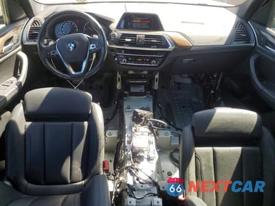 Zdjęcie 8 z 14 samochodu: 2019 BMW X3 SDRIVE30I VIN:5UXTR7C50KLR51074 - miniatura
