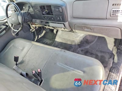 Zdjęcie 8 z 12 samochodu: 2006 FORD F350 SUPER DUTY VIN:1FDWF36P36EB34846 - miniatura