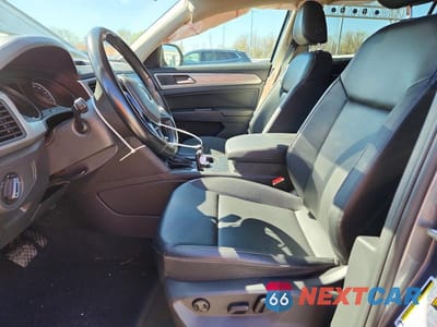 Zdjęcie 7 z 13 samochodu: 2019 VOLKSWAGEN ATLAS SE VIN:1V2LR2CAXKC502081 - miniatura