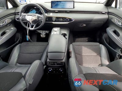 Zdjęcie 8 z 13 samochodu: 2023 GENESIS GV70 2.5T STANDARD VIN:KMUMADTB7PU139366 - miniatura