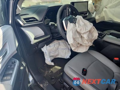 Zdjęcie 8 z 13 samochodu: 2025 TOYOTA SIENNA XLE 7-PASSENGER VIN:5TDYSKFCXSS211443 - miniatura