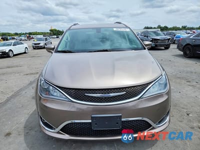 Piąte zdjęcie samochodu w środku: 2017 CHRYSLER PACIFICA TOURING L PLUS VIN:2C4RC1EG3HR763626 - miniatura