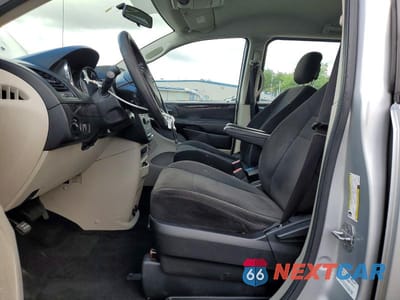 Zdjęcie 7 z 13 samochodu: 2012 DODGE GRAND CARAVAN SE VIN:2C4RDGBG6CR367106 - miniatura