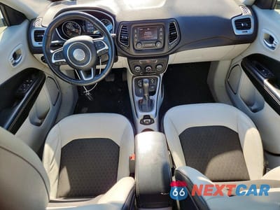 Zdjęcie 8 z 14 samochodu: 2017 JEEP COMPASS LATITUDE VIN:3C4NJDBB4HT679777 - miniatura