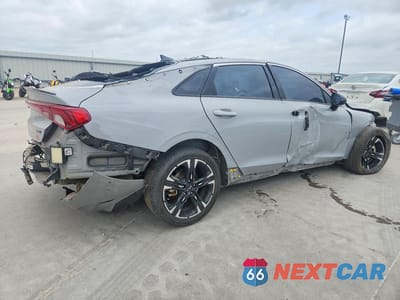 Trzecie zdjęcie samochodu z tyłu: 2022 KIA K5 GT-LINE VIN:5XXG64J21NG126474 - miniatura