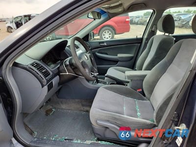 Zdjęcie 7 z 12 samochodu: 2004 HONDA ACCORD LX VIN:3HGCM56324G709399 - miniatura