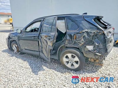 Drugie zdjęcie samochodu z przodu: 2021 TOYOTA RAV4 XLE VIN:2T3P1RFV2MW157002 - miniatura