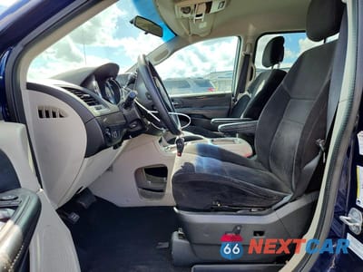 Zdjęcie 7 z 14 samochodu: 2014 DODGE GRAND CARAVAN SXT VIN:2C4RDGCG5ER262042 - miniatura