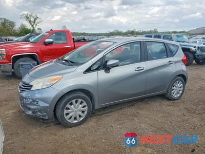 2015 NISSAN VERSA NOTE SV 3N1CE2CP2FL380928 - główne zdjęcie licytacji z USA - miniatura