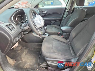 Zdjęcie 7 z 12 samochodu: 2021 JEEP COMPASS SPORT VIN:3C4NJCAB9MT576957 - miniatura