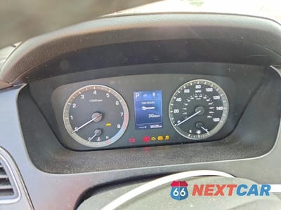 Zdjęcie 9 z 13 samochodu: 2017 HYUNDAI SONATA SPORT VIN:5NPE34AF3HH497292 - miniatura