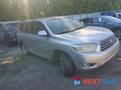 Czwarte zdjęcie samochodu z boku: 2010 TOYOTA HIGHLANDER SE VIN:5TDKK3EH7AS017850 - miniatura