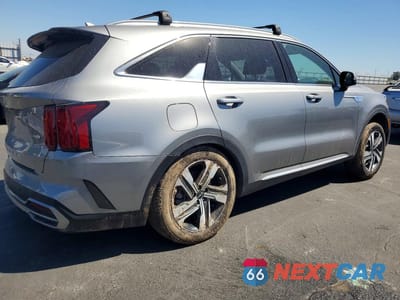 Trzecie zdjęcie samochodu z tyłu: 2022 KIA SORENTO PLUG-IN HYBRID SX VIN:KNDRJDLH4N5116065 - miniatura