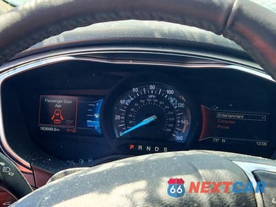 Zdjęcie 9 z 12 samochodu: 2019 FORD FUSION SEL VIN:3FA6P0CD5KR138842 - miniatura