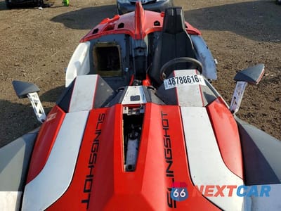 Piąte zdjęcie samochodu w środku: 2016 POLARIS SLINGSHOT SL VIN:57XAAPFA1G5111817 - miniatura