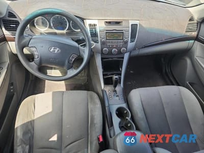 Zdjęcie 8 z 12 samochodu: 2009 HYUNDAI SONATA GLS VIN:5NPET46C19H482256 - miniatura