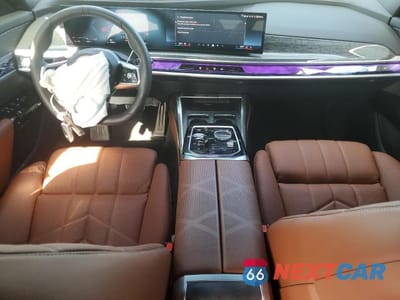 Zdjęcie 8 z 12 samochodu: 2025 BMW I7 XDRIVE60 VIN:WBY53EJ01SCU91381 - miniatura