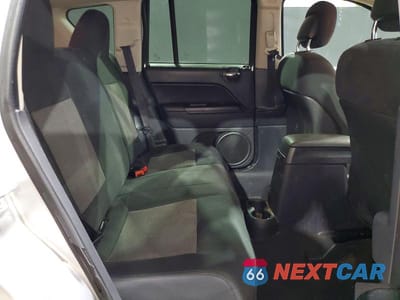 Zdjęcie 11 z 13 samochodu: 2011 JEEP COMPASS SPORT VIN:1J4NT1FA0BD137528 - miniatura