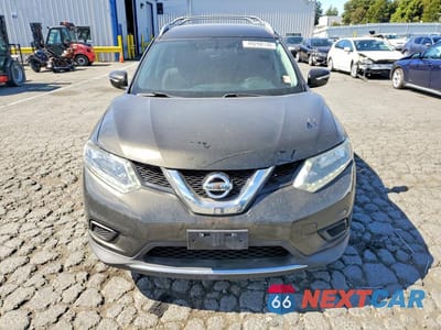 Piąte zdjęcie samochodu w środku: 2014 NISSAN ROGUE SV VIN:5N1AT2MT7EC754977 - miniatura