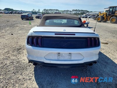 Zdjęcie 6 z 12 samochodu: 2018 FORD MUSTANG VIN:1FATP8UH1J5124389 - miniatura