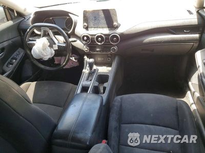 Zdjęcie 8 z 12 samochodu: 2022 NISSAN SENTRA SV VIN:3N1AB8CV1NY247905 - miniatura