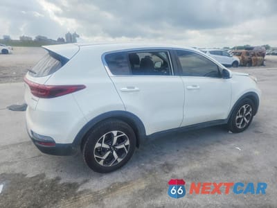 Trzecie zdjęcie samochodu z tyłu: 2020 KIA SPORTAGE LX VIN:KNDPM3AC3L7793500 - miniatura