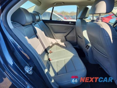 Zdjęcie 10 z 12 samochodu: 2009 VOLKSWAGEN JETTA SE VIN:3VWRZ71K69M130393 - miniatura