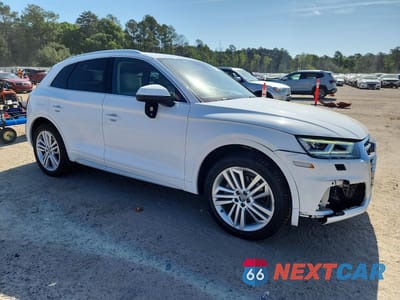 Czwarte zdjęcie samochodu z boku: 2018 AUDI Q5 PREMIUM PLUS VIN:WA1BNAFY1J2015037 - miniatura