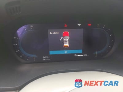 Zdjęcie 9 z 11 samochodu: 2024 VOLVO XC60 CORE VIN:YV4L12RK5R1823652 - miniatura