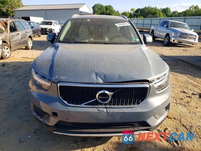 Piąte zdjęcie samochodu w środku: 2020 VOLVO C40 RECHARGE ULTIMATE VIN:YV4162UK0L2327658 - miniatura