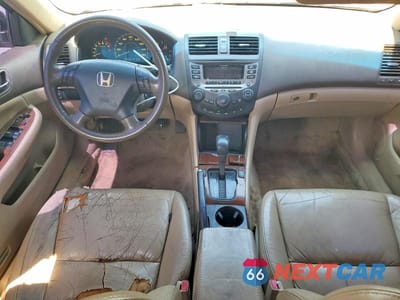 Zdjęcie 8 z 12 samochodu: 2007 HONDA ACCORD EX VIN:1HGCM56857A071549 - miniatura