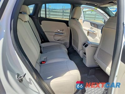 Zdjęcie 10 z 13 samochodu: 2021 MERCEDES-BENZ GLA 250 4MATIC VIN:W1N4N4HB7MJ282226 - miniatura