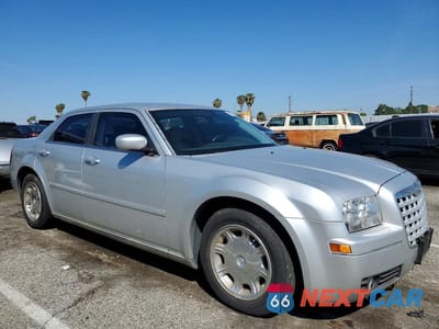 Czwarte zdjęcie samochodu z boku: 2006 CHRYSLER 300 TOURING VIN:2C3KA53G56H116380 - miniatura