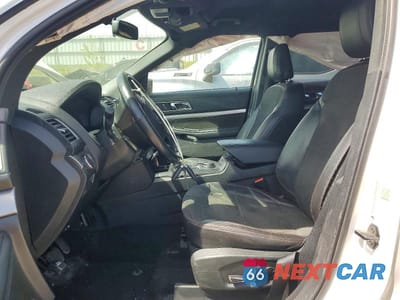 Zdjęcie 7 z 13 samochodu: 2018 FORD EXPLORER XLT VIN:1FM5K8D82JGB29408 - miniatura
