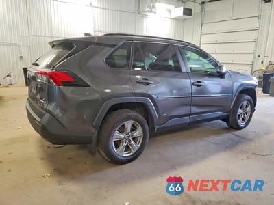 Trzecie zdjęcie samochodu z tyłu: 2022 TOYOTA RAV4 HYBRID LE VIN:4T3MWRFV6NU081824 - miniatura