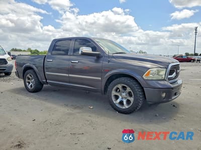 Czwarte zdjęcie samochodu z boku: 2016 RAM 1500 LARAMIE VIN:1C6RR7NM3GS115604 - miniatura
