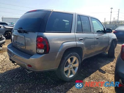 Trzecie zdjęcie samochodu z tyłu: 2007 CHEVROLET TRAILBLAZER LS VIN:1GNET13M872299390 - miniatura