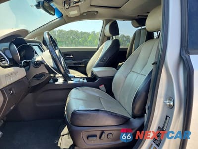 Zdjęcie 7 z 14 samochodu: 2018 KIA SEDONA SXL VIN:KNDME5C12J6356078 - miniatura