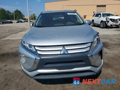 Piąte zdjęcie samochodu w środku: 2018 MITSUBISHI ECLIPSE CROSS ES VIN:JA4AT3AA2JZ068151 - miniatura