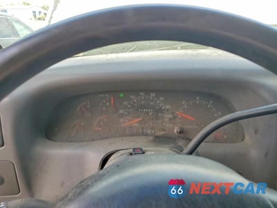 Zdjęcie 9 z 12 samochodu: 2001 FORD F250 SUPER DUTY VIN:1FTNX21L81EC98453 - miniatura