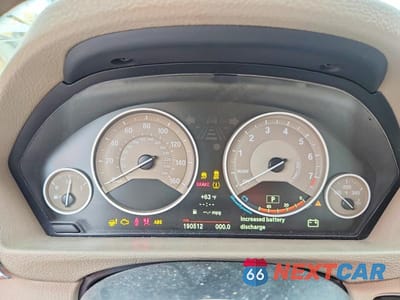 Zdjęcie 9 z 12 samochodu: 2013 BMW 328 I VIN:WBA3A5C51DF353958 - miniatura