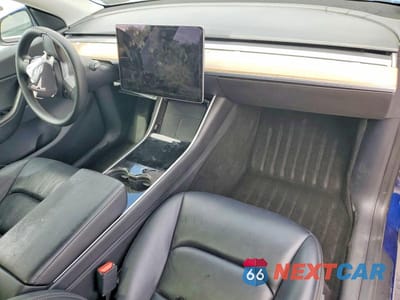 Zdjęcie 8 z 13 samochodu: 2020 TESLA MODEL Y VIN:5YJYGDEE5LF010250 - miniatura