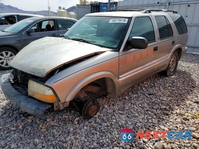 2000 GMC JIMMY / ENVOY 1GKDT13W2Y2334260 - główne zdjęcie licytacji z USA - miniatura