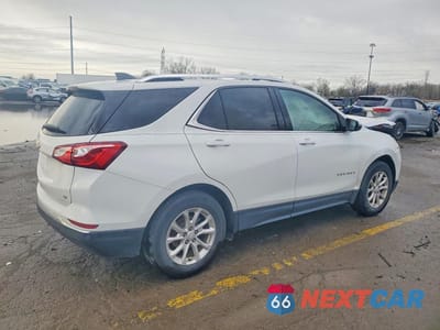 Trzecie zdjęcie samochodu z tyłu: 2018 CHEVROLET EQUINOX VIN:2GNAXJEV9J6125332 - miniatura