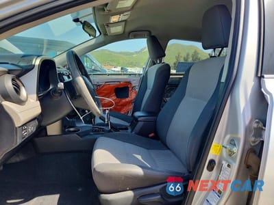 Zdjęcie 7 z 14 samochodu: 2014 TOYOTA RAV4 LE VIN:2T3BFREV7EW190687 - miniatura