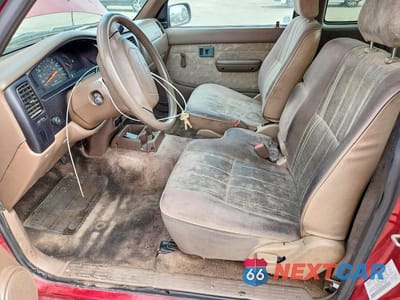 Zdjęcie 7 z 13 samochodu: 2000 TOYOTA TACOMA XTRACAB VIN:4TAVL52N0YZ683968 - miniatura