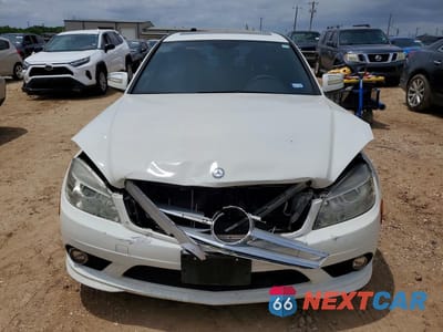 Piąte zdjęcie samochodu w środku: 2009 MERCEDES-BENZ C 300 VIN:WDDGF54X49R044633 - miniatura